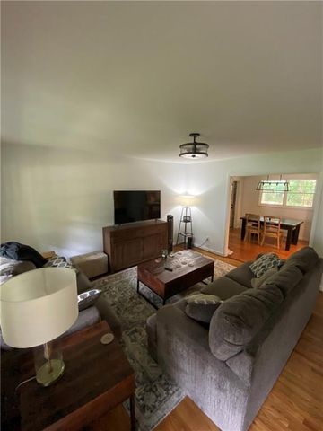 2000 Fairway NE Circle, Brookhaven, GA 30319