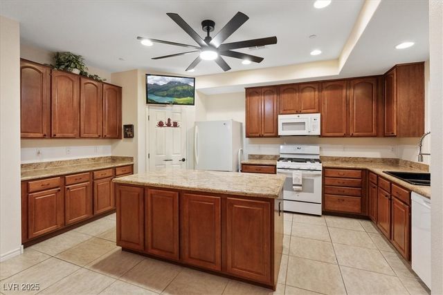 1069 VIA PRATO Lane, Henderson, NV 89011