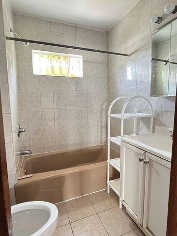 17 Cheriton Rd SF, Quincy, MA 02170