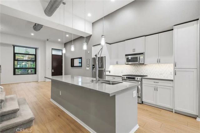 133 The Promenade North 118, Long Beach, CA 90802