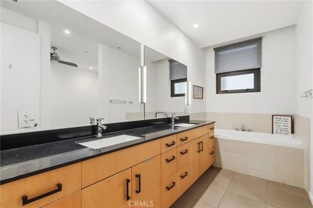 133 The Promenade North 118, Long Beach, CA 90802