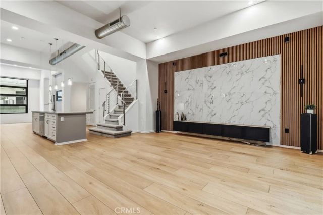 133 The Promenade North 118, Long Beach, CA 90802