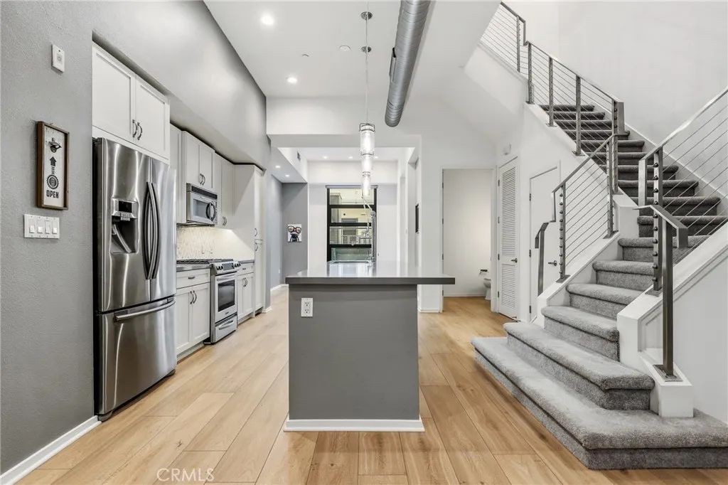 133 The Promenade North 118, Long Beach, CA 90802