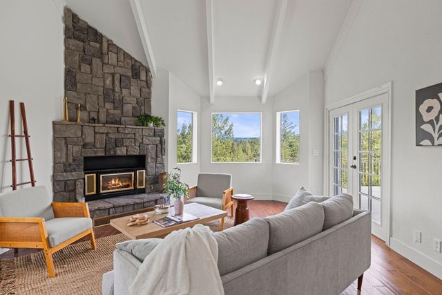 22160 Winchester Way, Colfax, CA 95713