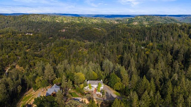 22160 Winchester Way, Colfax, CA 95713