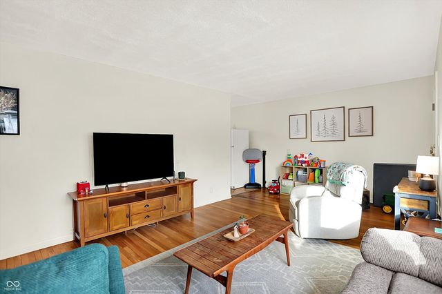 2728 E 67th Street, Indianapolis, IN 46220