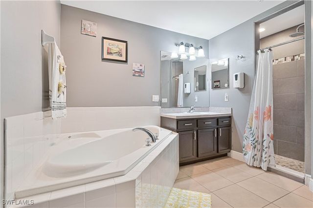 1902 NW 2nd PL, Cape Coral, FL 33993