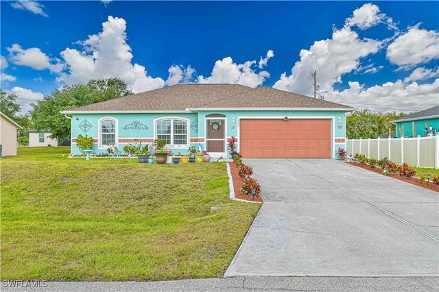 1902 NW 2nd PL, Cape Coral, FL 33993