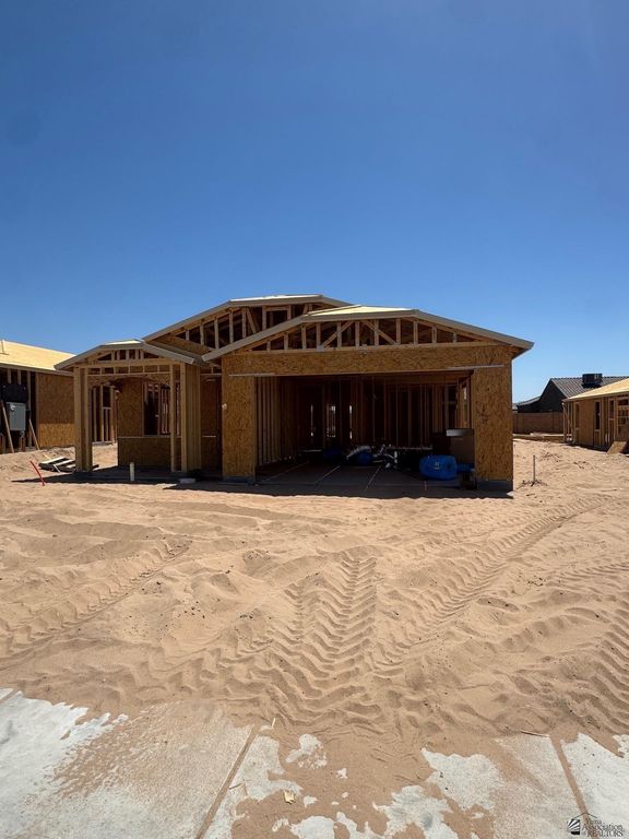 3527 S Santana Drive, Yuma, AZ 85365