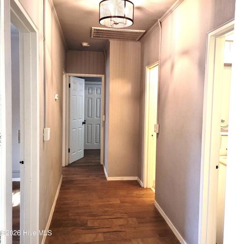 220 Country Club Circle, Southern Pines, NC 28387