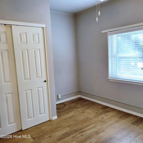 220 Country Club Circle, Southern Pines, NC 28387