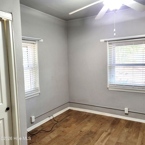 220 Country Club Circle, Southern Pines, NC 28387