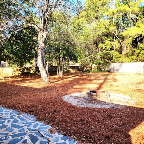 220 Country Club Circle, Southern Pines, NC 28387