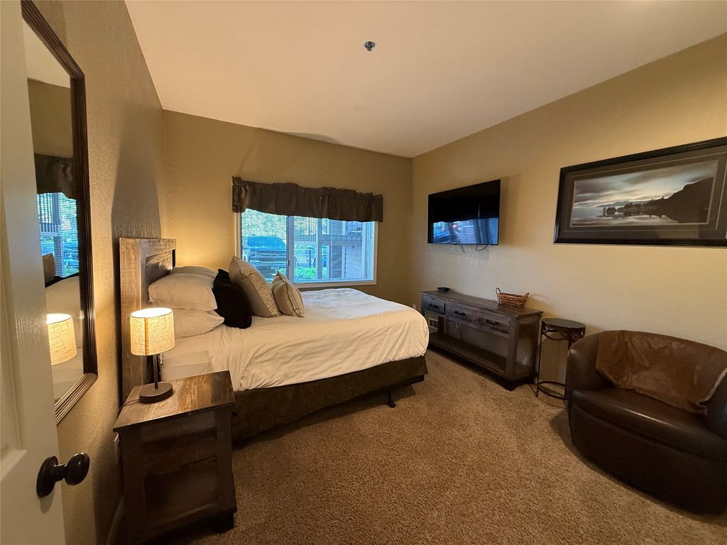 1400 Wisconsin Avenue 108, Whitefish, MT 59937 photo 28