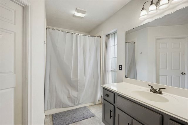 1211 Mullins Court, College Station, TX 77845