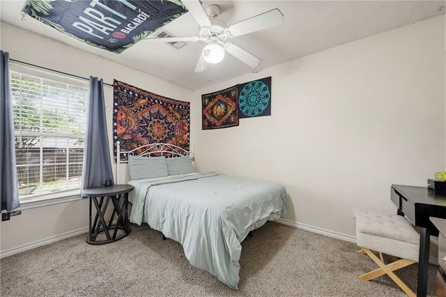 1211 Mullins Court, College Station, TX 77845