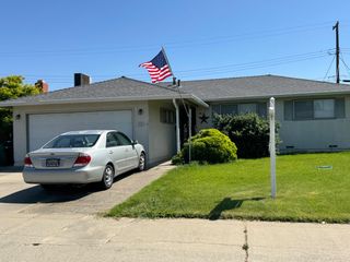 2132 Tracy Pl, Lodi, CA 95242