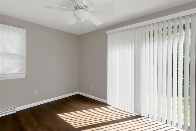 105 Mazarin St, Springfield, MA 01151