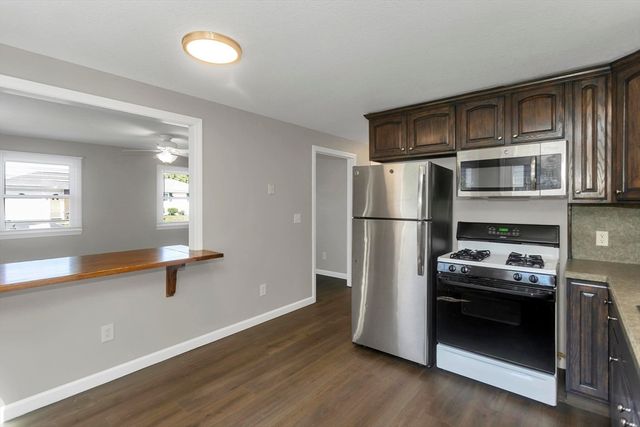 105 Mazarin St, Springfield, MA 01151