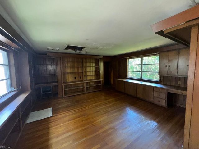 1507 Buckingham AVE, Norfolk, VA 23508
