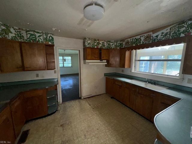 1507 Buckingham AVE, Norfolk, VA 23508