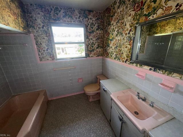 1507 Buckingham AVE, Norfolk, VA 23508