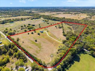 5512 County Road 1042, Celeste, TX 75423