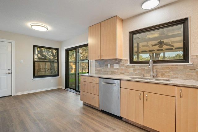 1801 Lightfoot DR, Round Rock, TX 78681