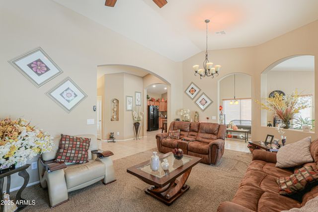 37140 W LEONESSA Avenue, Maricopa, AZ 85138