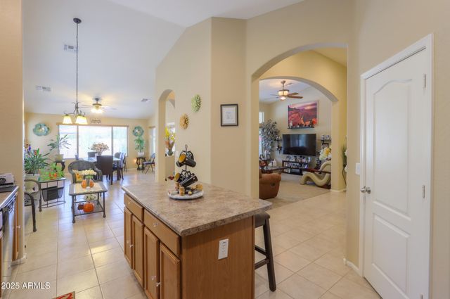 37140 W LEONESSA Avenue, Maricopa, AZ 85138