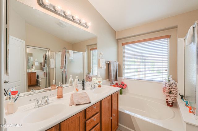 37140 W LEONESSA Avenue, Maricopa, AZ 85138