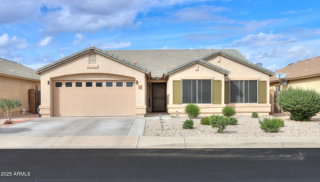 37140 W LEONESSA Avenue, Maricopa, AZ 85138