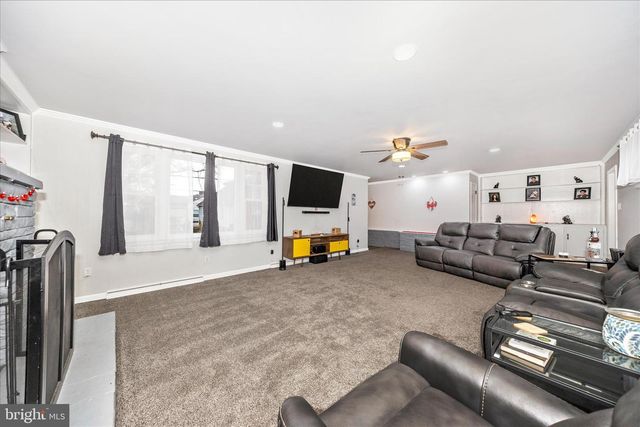 18826 PRESTON RD, Hagerstown, MD 21742