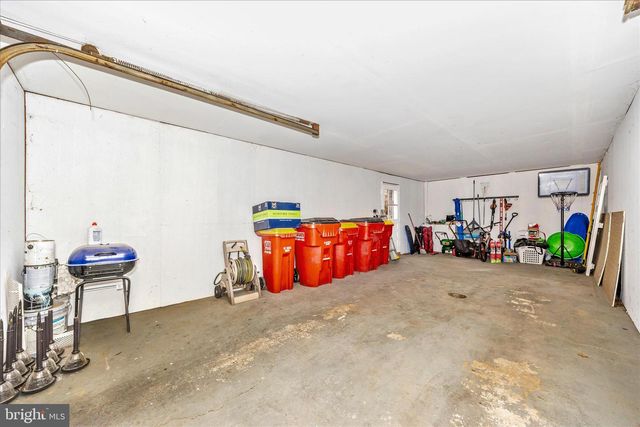 18826 PRESTON RD, Hagerstown, MD 21742