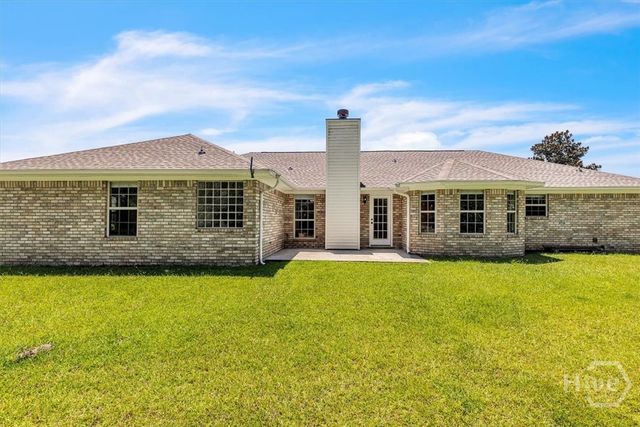 90 Charleston Court, Midway, GA 31320