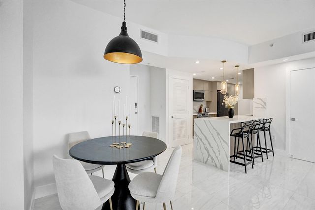 3000 NE 188th Street 402, Miami, FL 33180