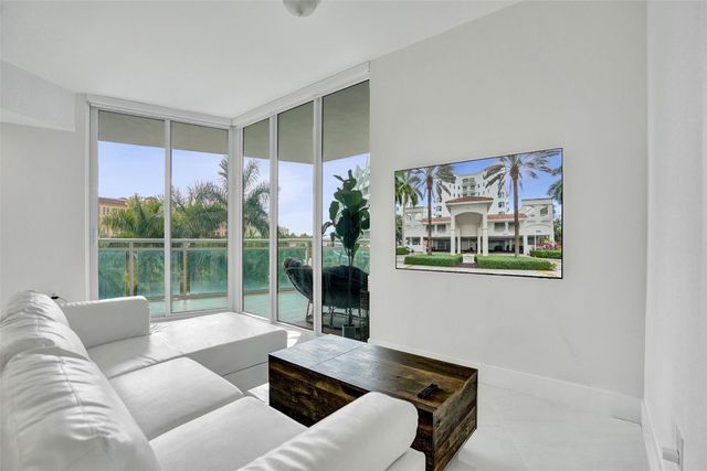 3000 NE 188th Street 402, Miami, FL 33180