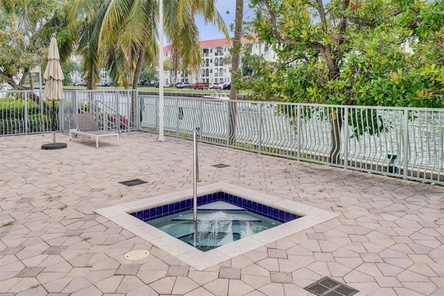 3000 NE 188th Street 402, Miami, FL 33180