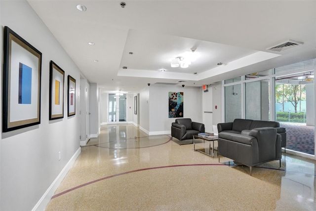 3000 NE 188th Street 402, Miami, FL 33180