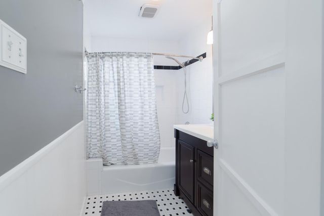 4708 E Hogan Ln, Lodi, CA 95240