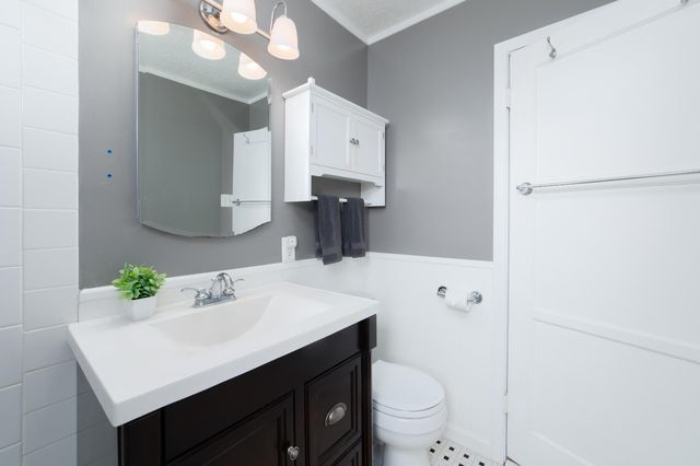 4708 E Hogan Ln, Lodi, CA 95240
