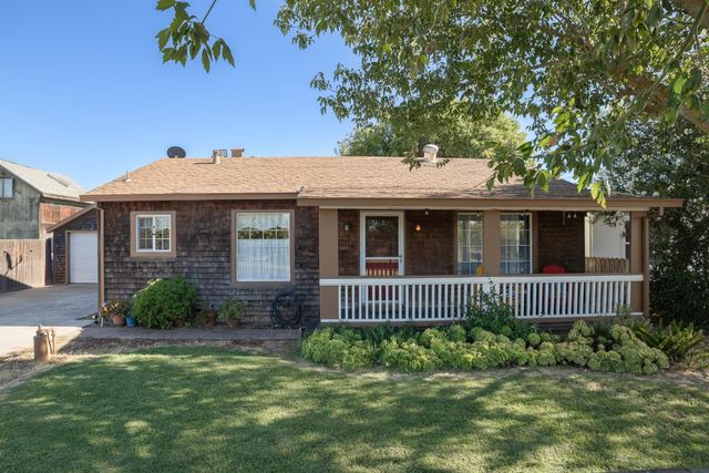 4708 E Hogan Ln, Lodi, CA 95240