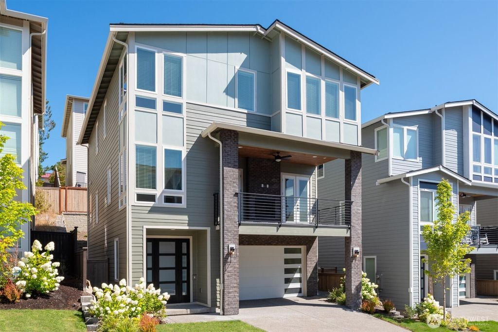 7544 S 129th Place, Seattle, WA 98178