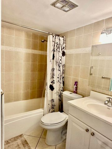 580 EGRET Drive 314, Hallandale Beach, FL 33009