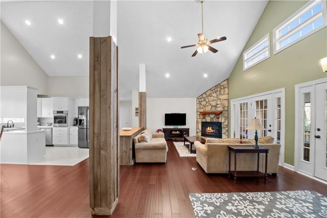 310 Raven Cliff Drive, Cleveland, SC 29635