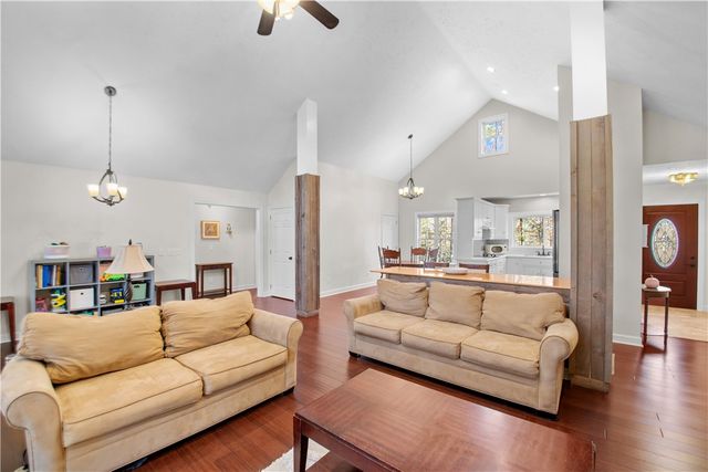 310 Raven Cliff Drive, Cleveland, SC 29635