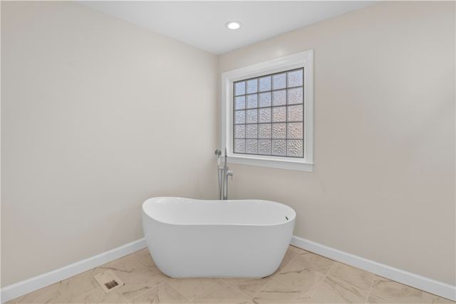 310 Raven Cliff Drive, Cleveland, SC 29635