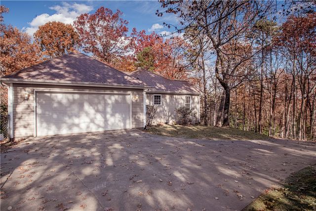 310 Raven Cliff Drive, Cleveland, SC 29635