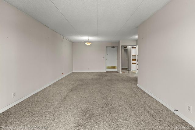 21800 Morley Avenue 618, Dearborn, MI 48124