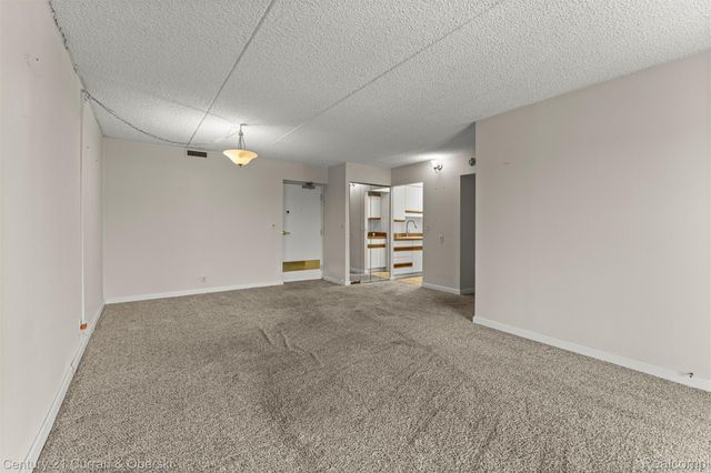 21800 Morley Avenue 618, Dearborn, MI 48124